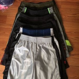 6 pairs of boys shorts size 6-7